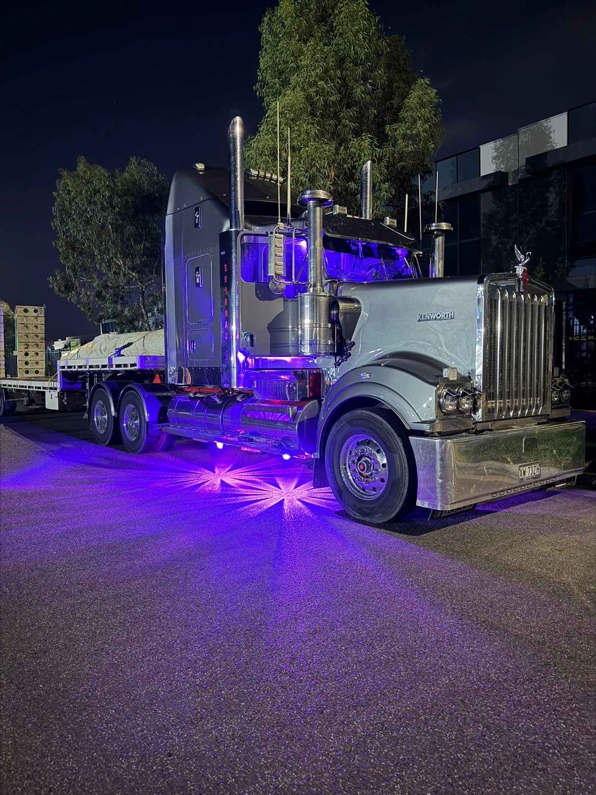 Plastic Dual Colour LED Watermelon Starburst Light –12V/24V Truck Lamp