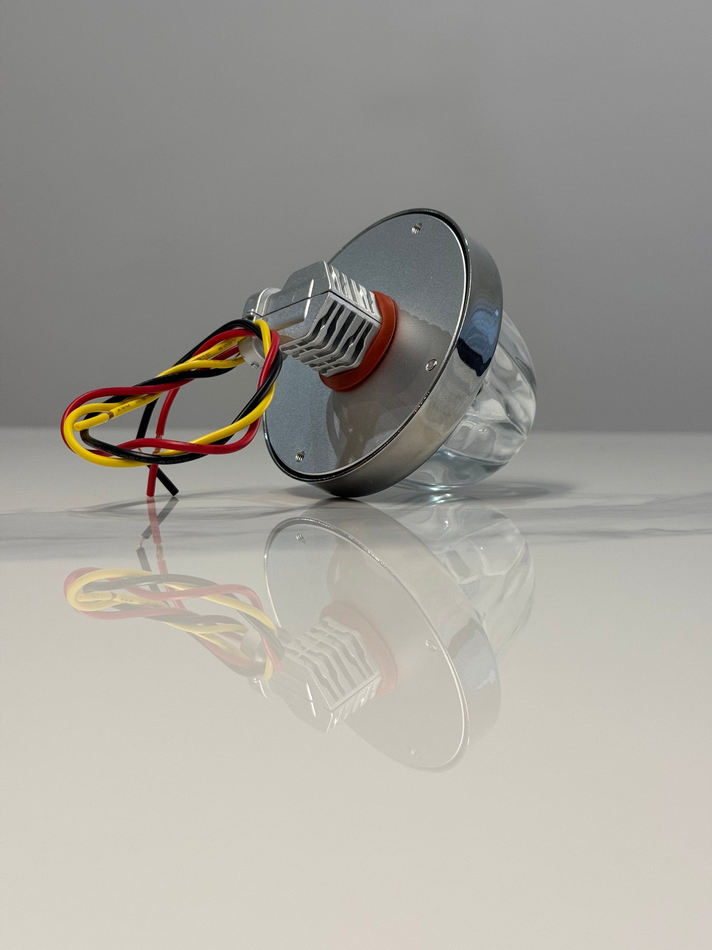 High Voltage Dual Colour Glass Watermelon Light – Red/Purple 12V/24V Truck Lamp with H11 LED